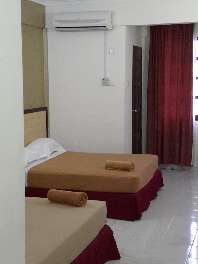 Tanjung Demong Beach Resort Kampung Kuala Besut Exterior foto